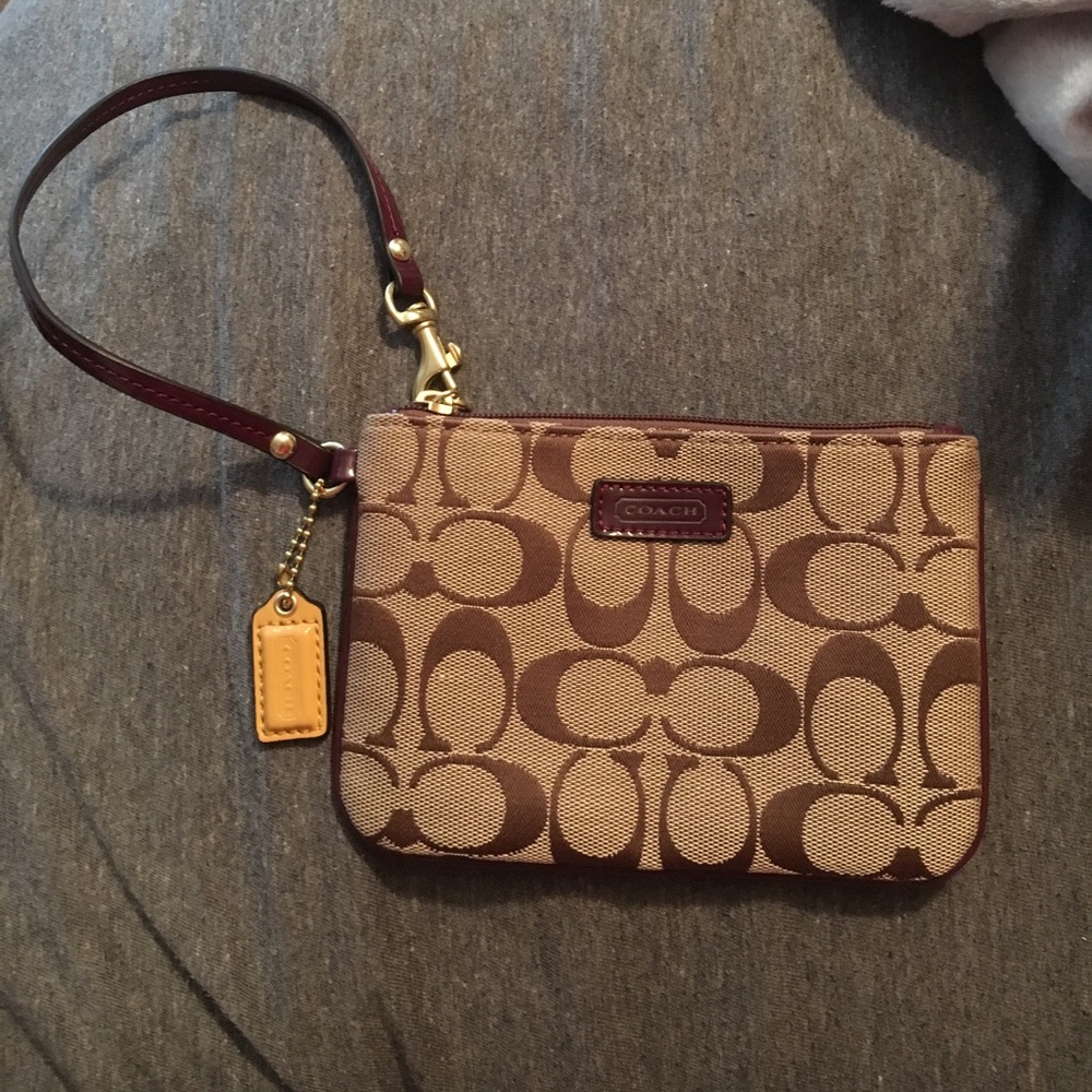 tan coach wristlet